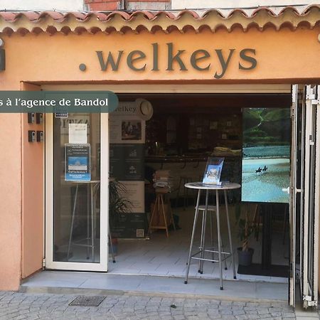 Studio Briva - Welkeys Бандоль Экстерьер фото