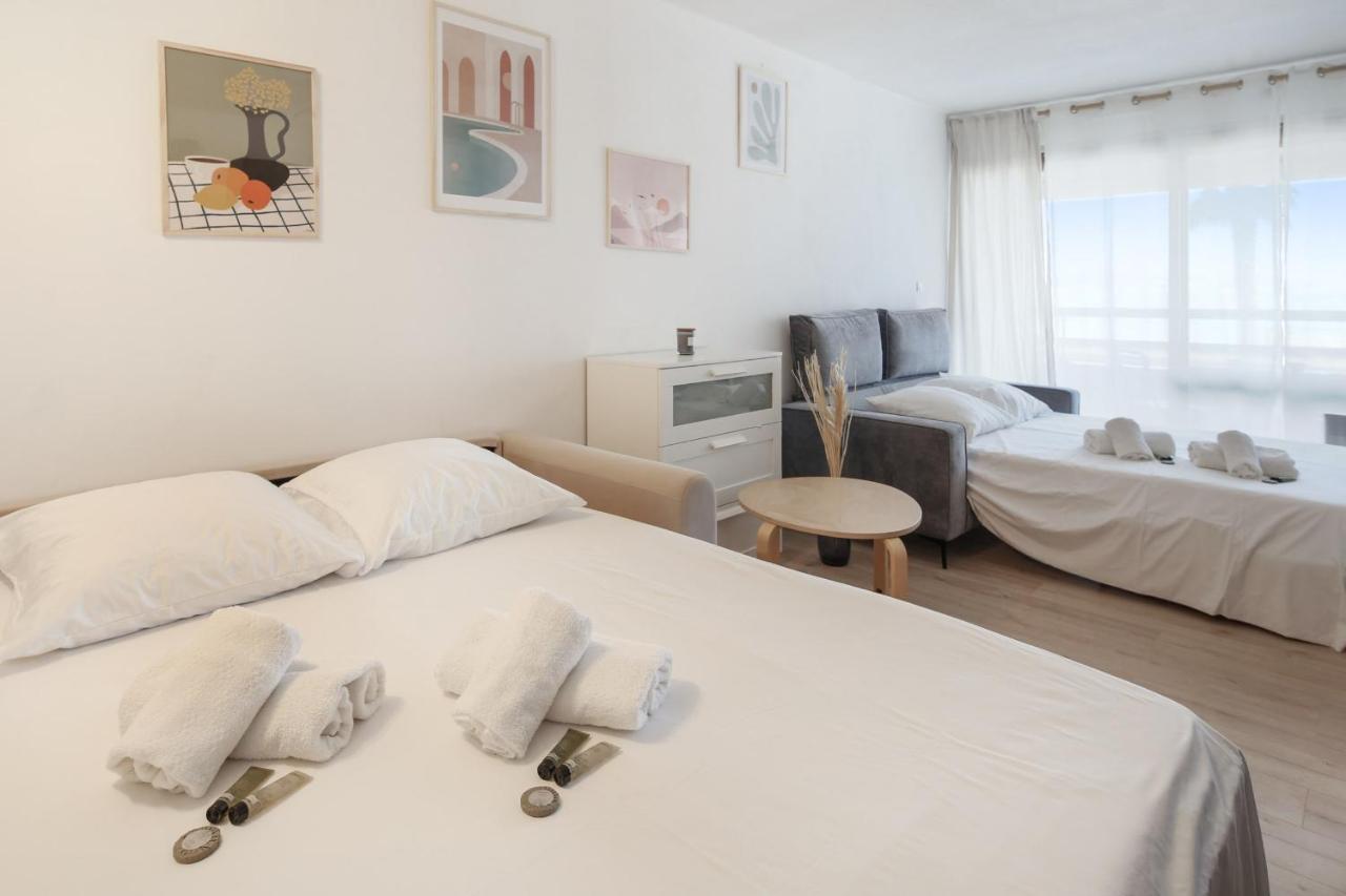 Studio Briva - Welkeys Бандоль Экстерьер фото