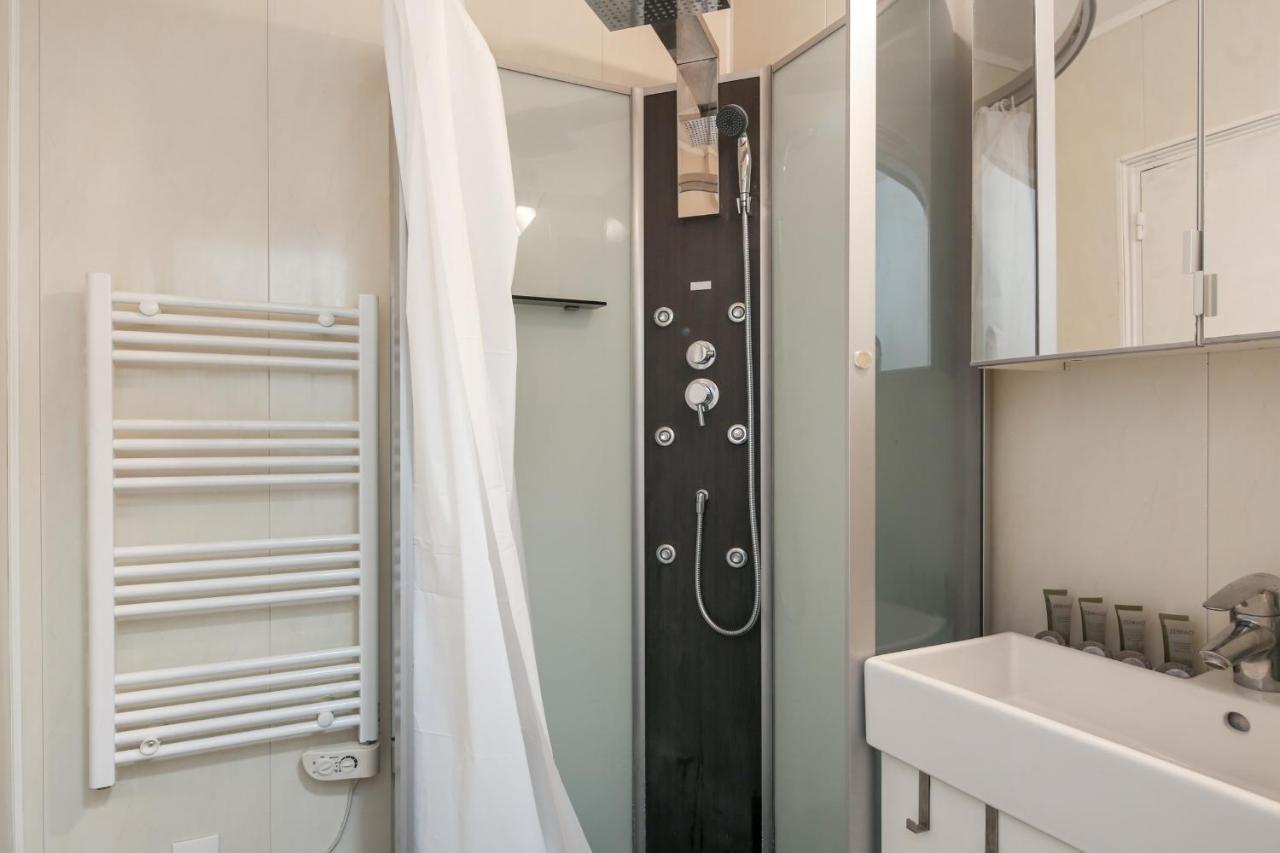 Studio Briva - Welkeys Бандоль Экстерьер фото