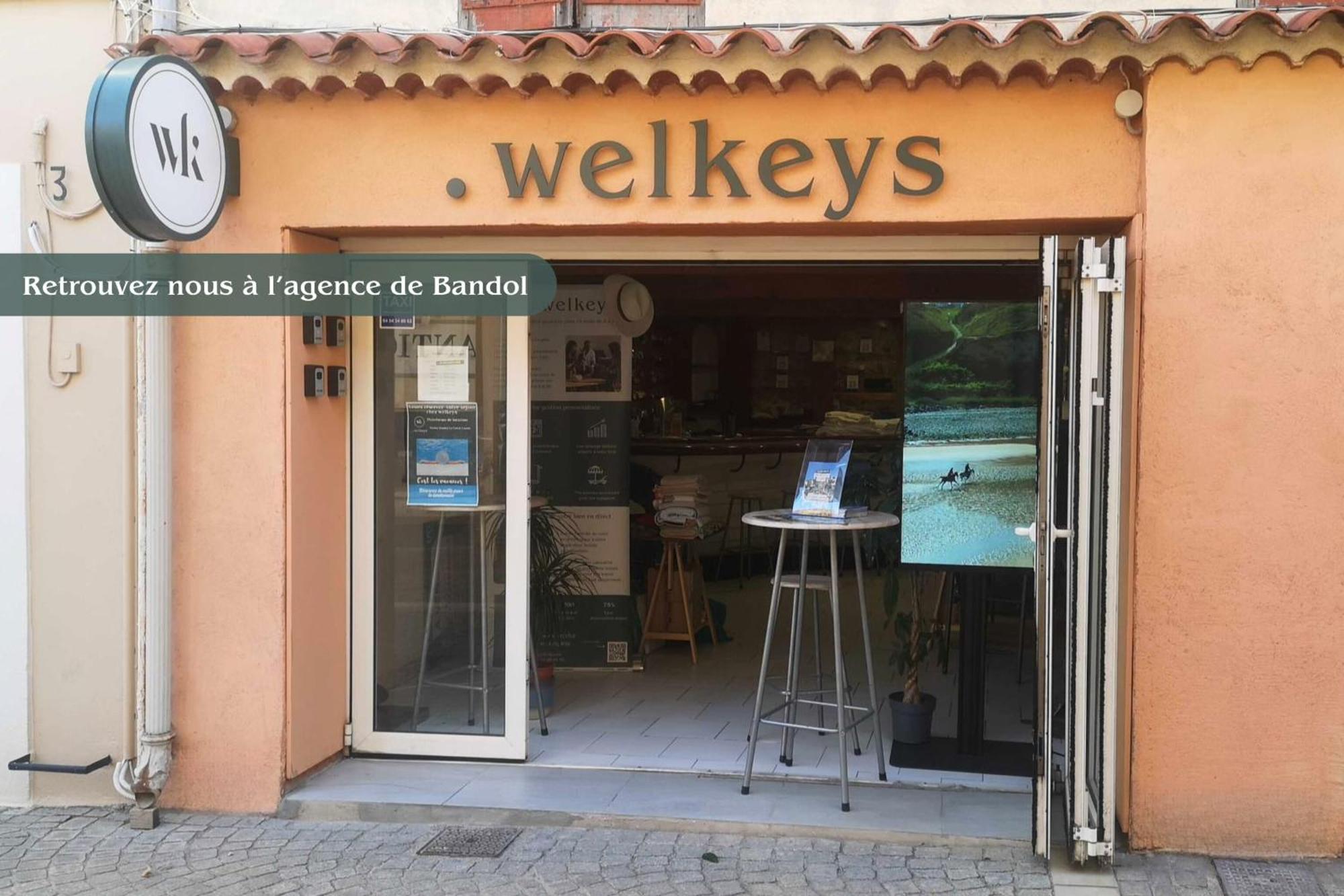Studio Briva - Welkeys Бандоль Экстерьер фото